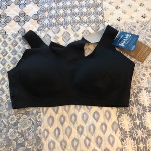BRAND NEW WITH TAGS BROOKS SPORTS BRA